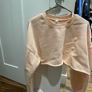 Alo yoga copped crew neck